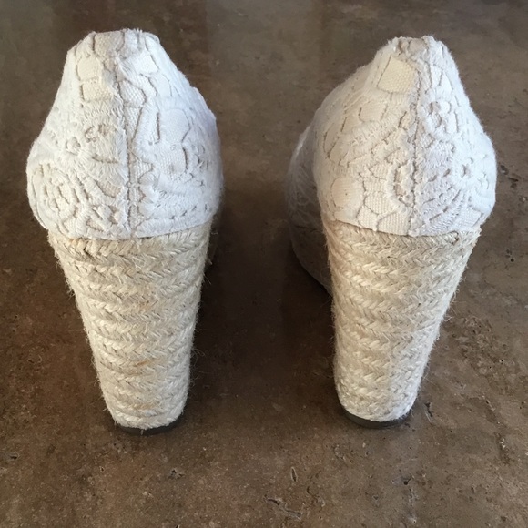 Vince Camuto Lace Totsi Espadrilles Wedges - Picture 4 of 6